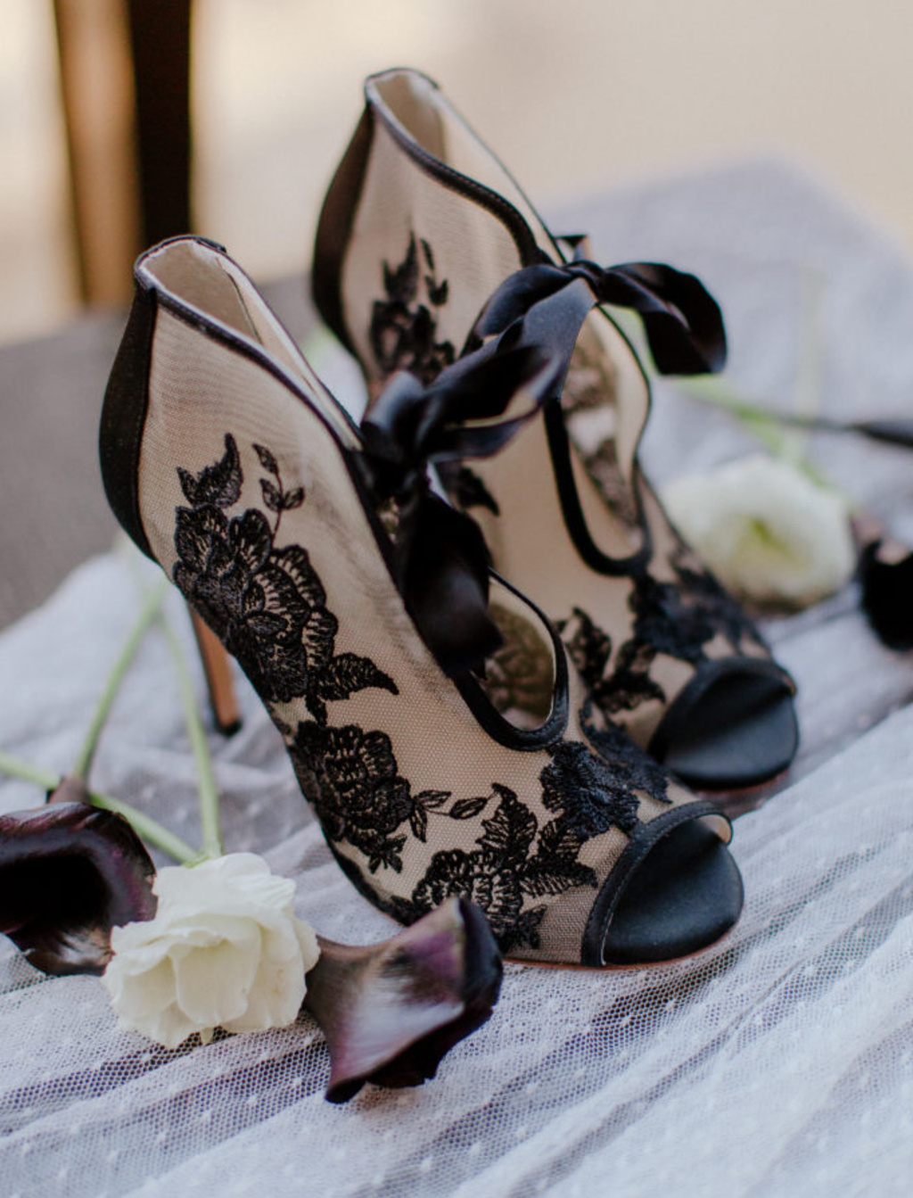 How To Elope In La: With A Beautiful Cake + An Amazing View