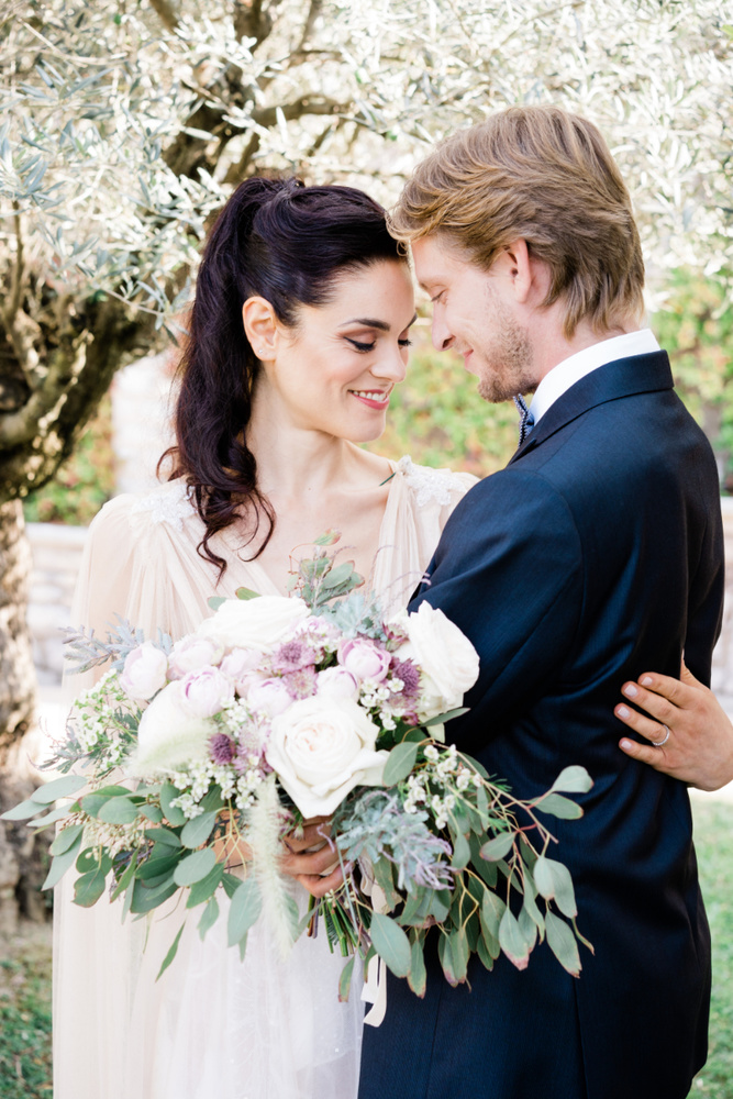 Styled Wedding Photoshoot At Lake Como (italy)