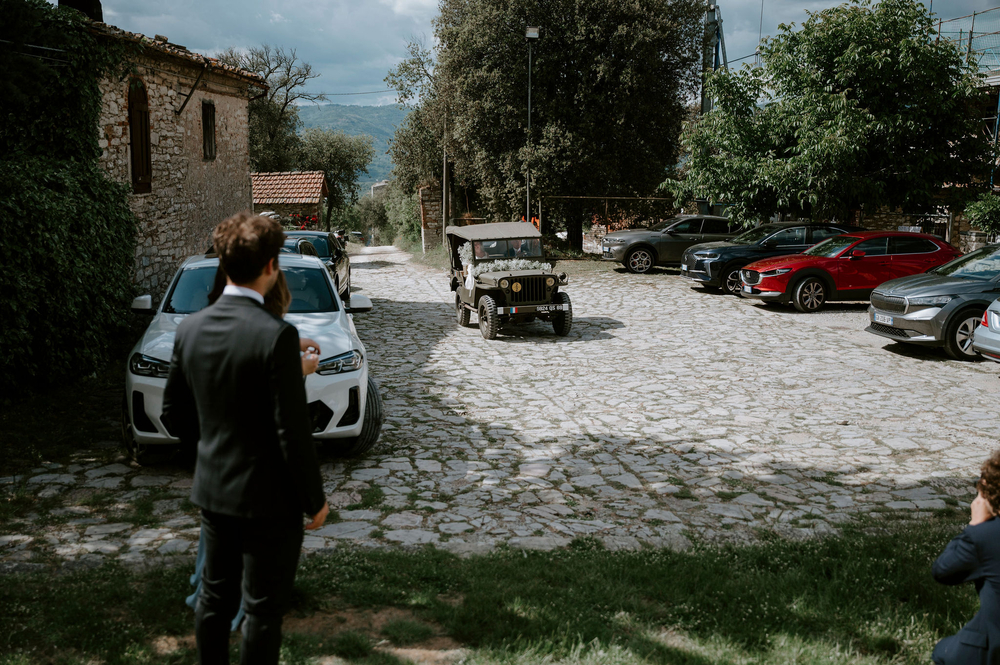 A Destination Wedding In The Hidden Tuscany