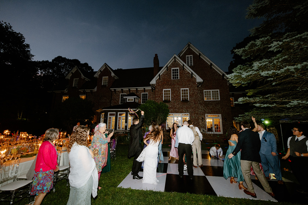 Ways To Keep Guests Engaged During Your Wedding Reception