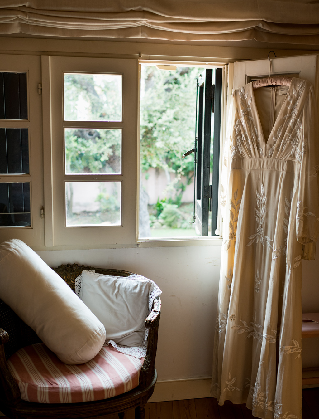 A Pink Villa Wedding Outside Rome