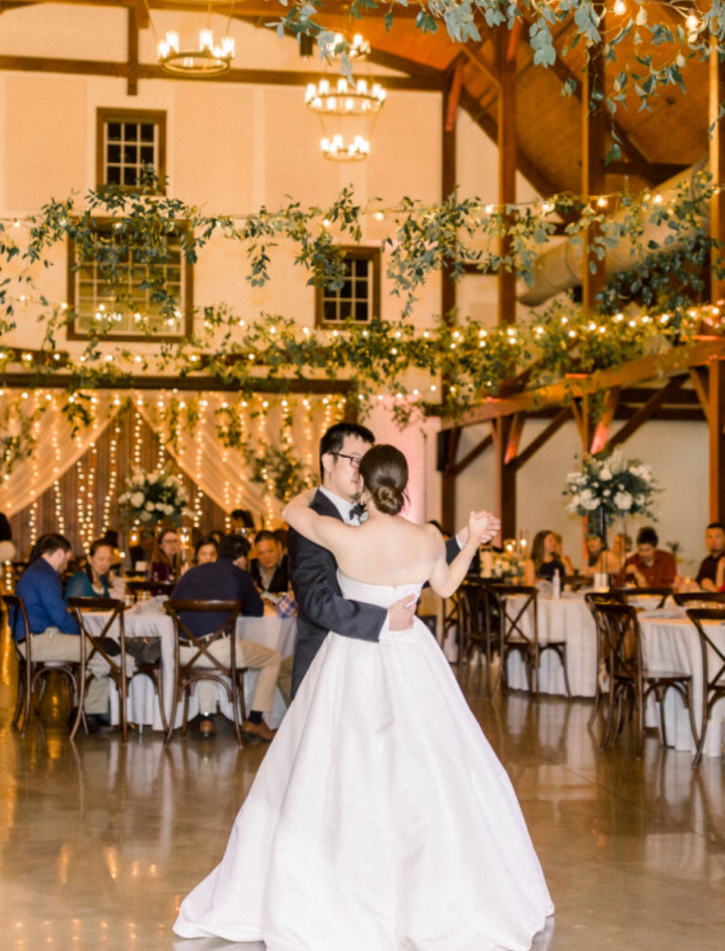 A Modern + Elegant Wedding At The Silo