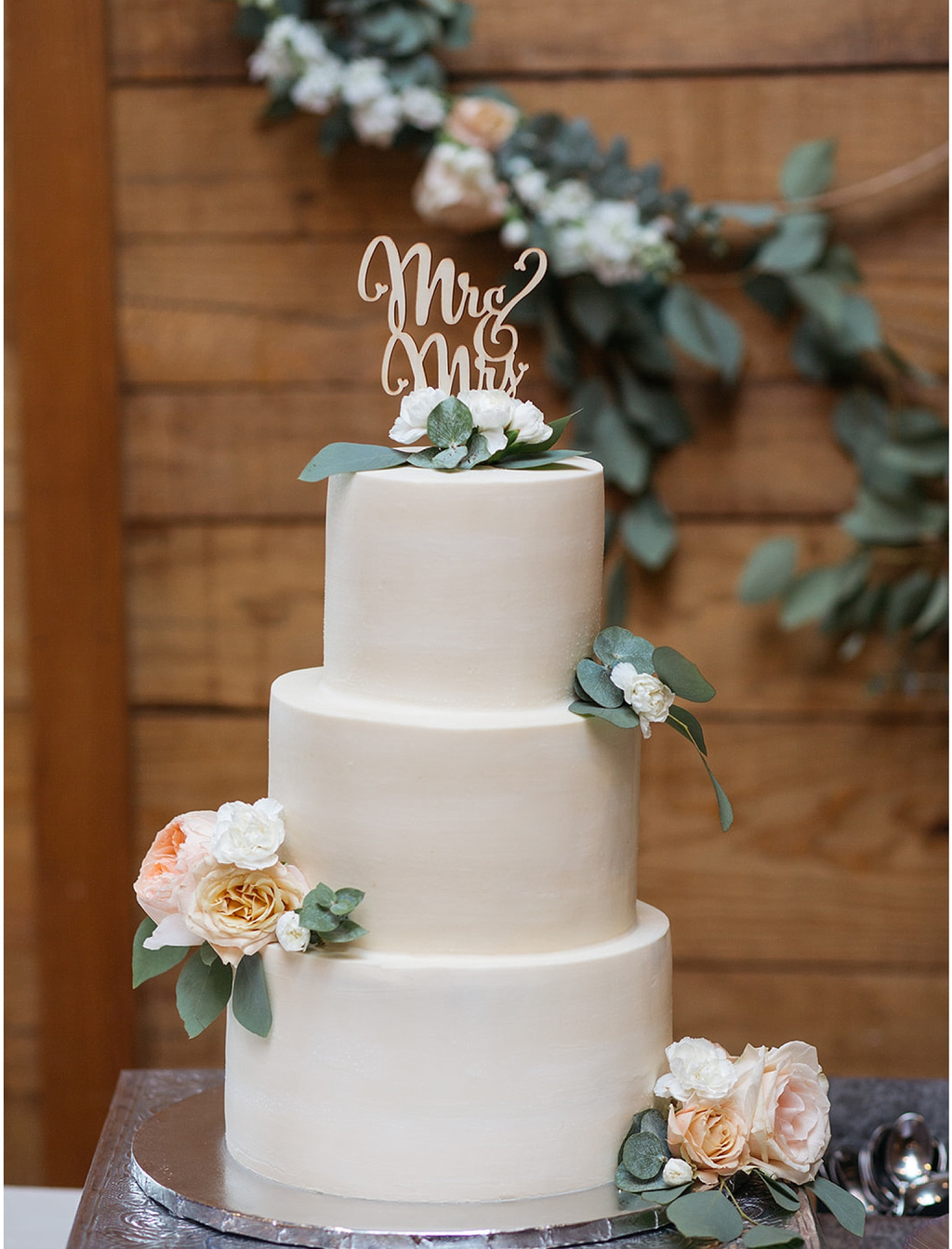 Organic Peach Inspired Wedding At Texas Wedding Venue