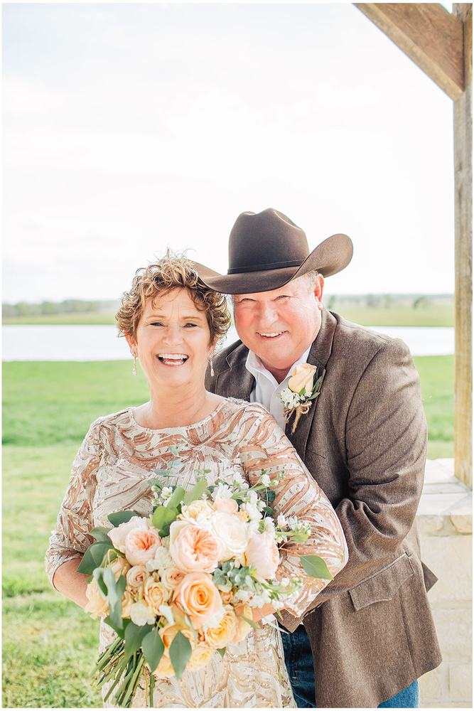 Organic Peach Inspired Wedding At Texas Wedding Venue