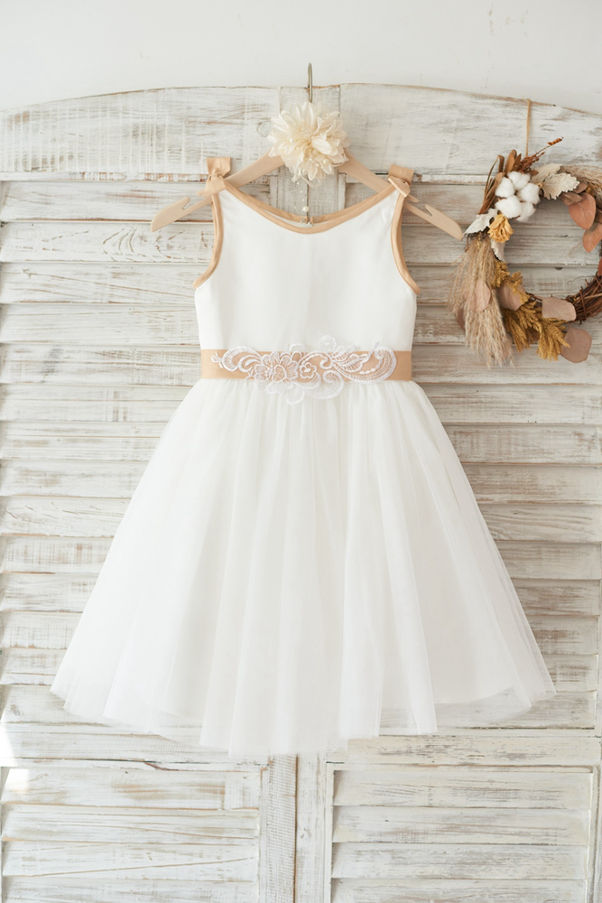 Top 10 Tulle Flower Girl Dresses For Any Type Of Wedding