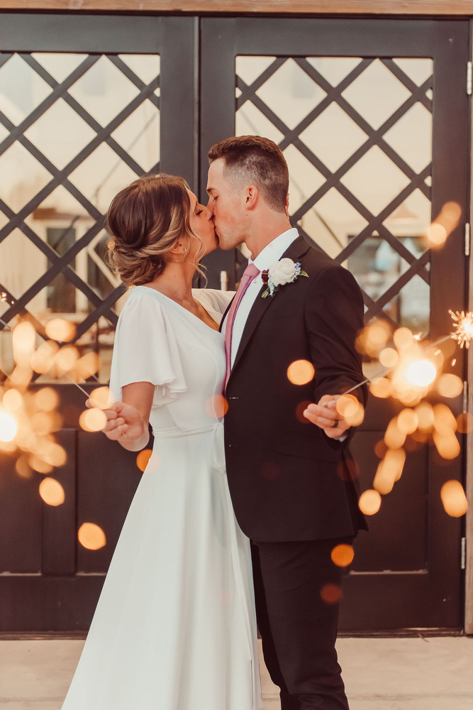 How To Choose The Correct Length For Wedding Sparklers