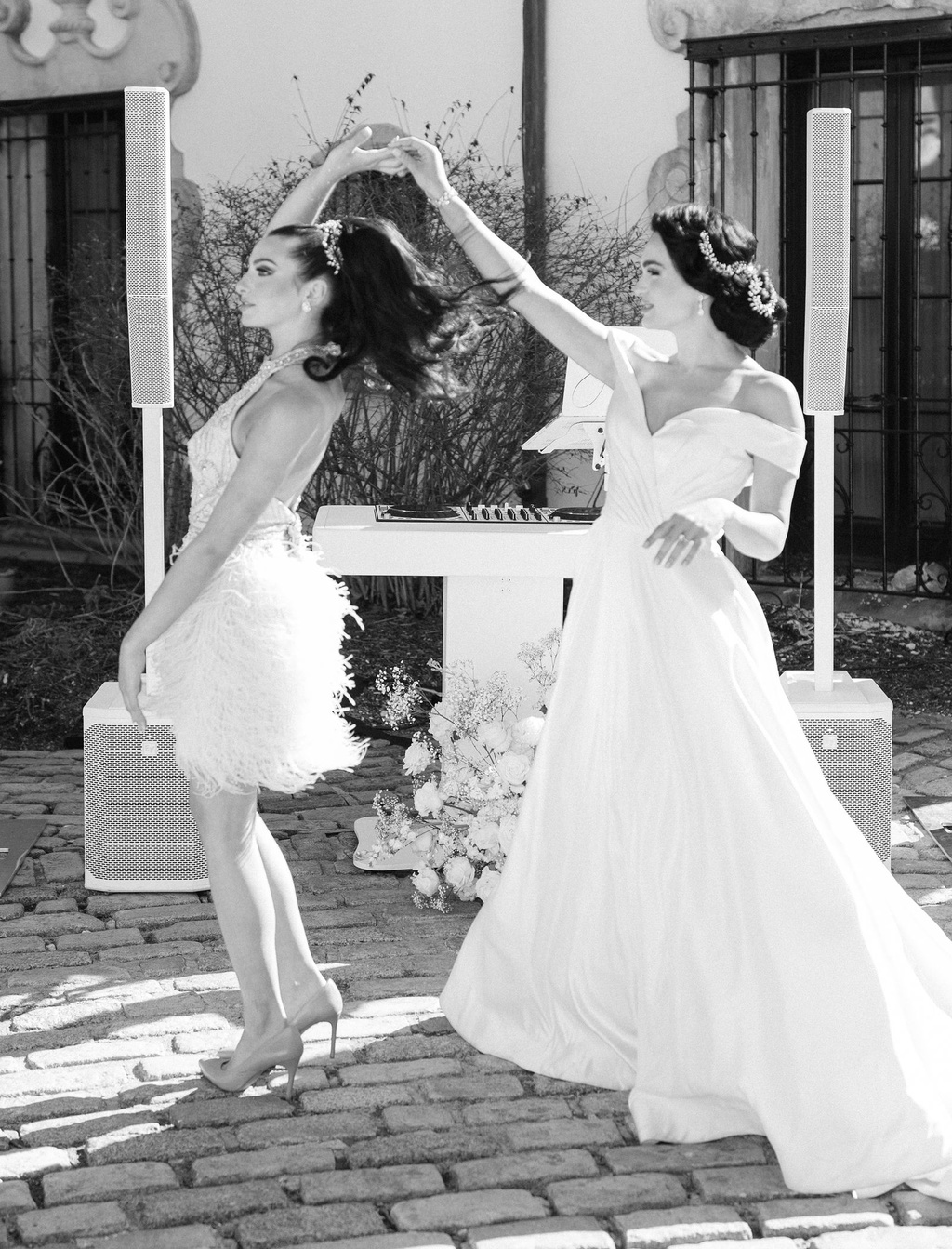 Tuscan Romance Meets Gatsby Styled Shoot