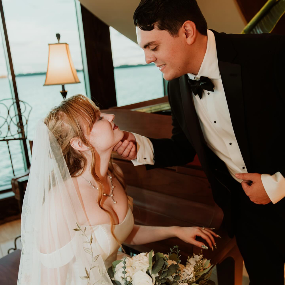 Lakeside Elegance: Samantha & Addison’s Unforgettable Day At Tavares Pavilion