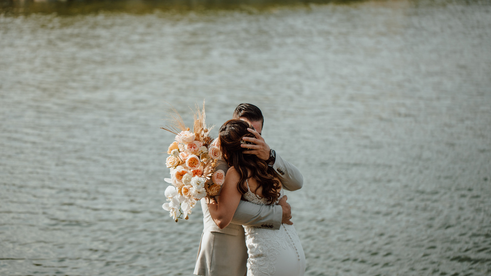 Beautiful Lake House Micro-wedding
