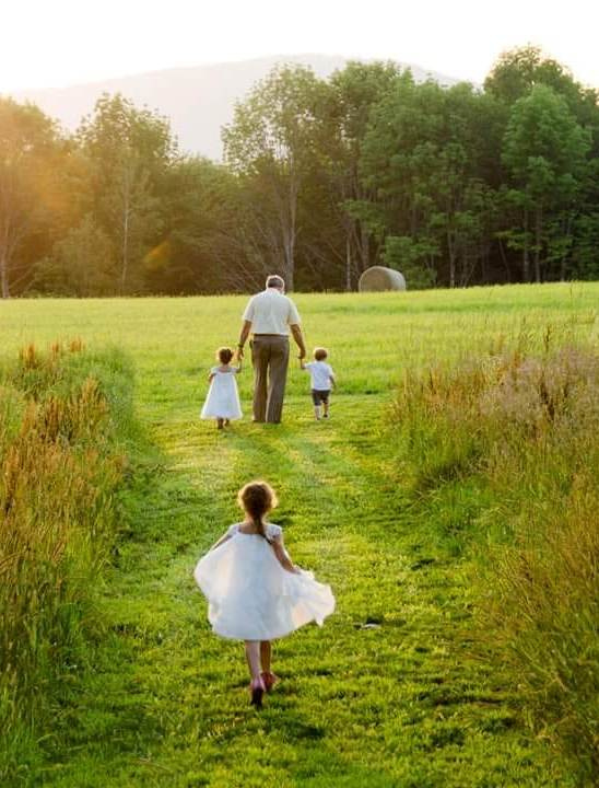 Bohemian Wedding? Get Inspired By These Flower Girl Bohemian Looks