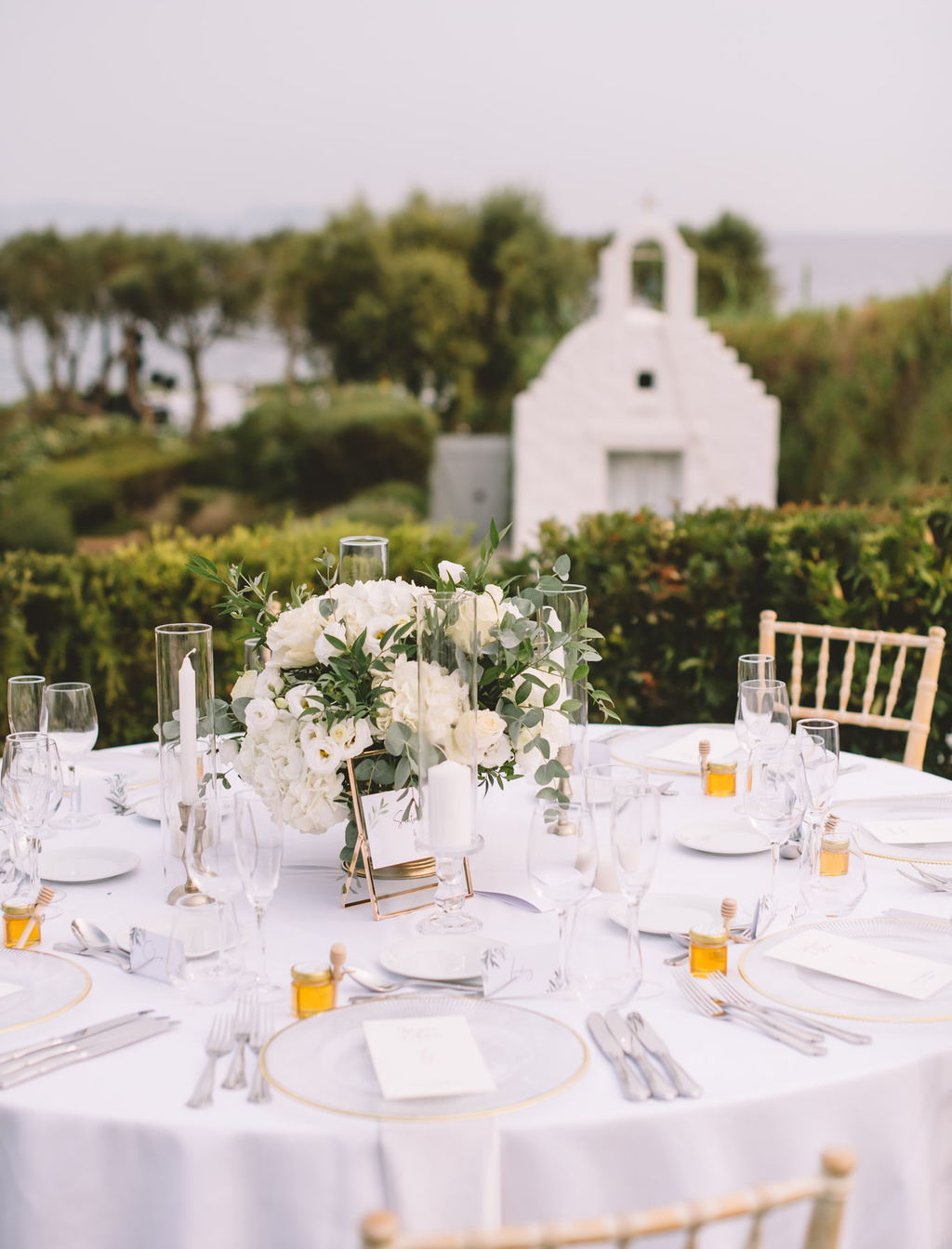 Minimal Elegant Wedding At The Athenian Riviera