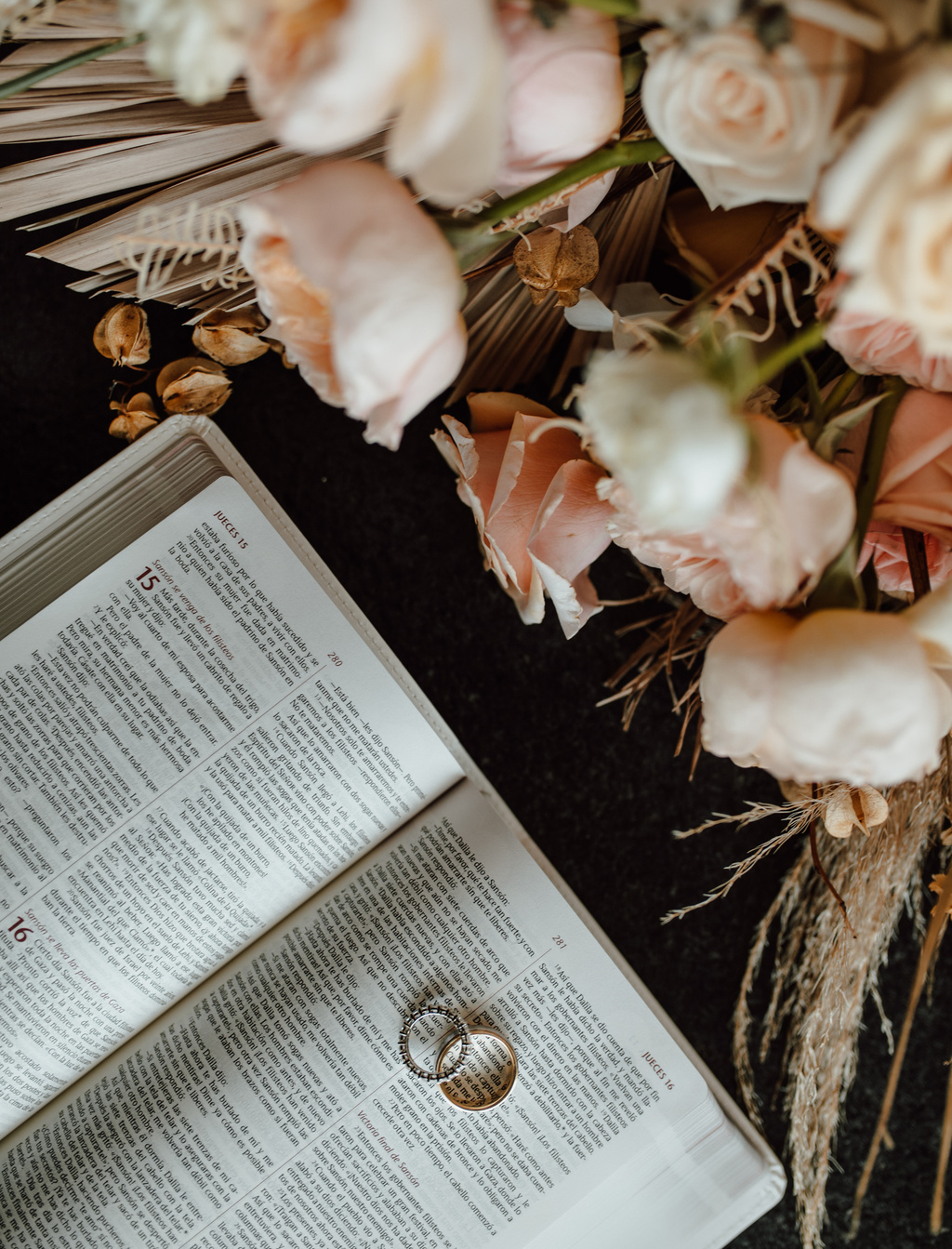 Beautiful Lake House Micro-wedding