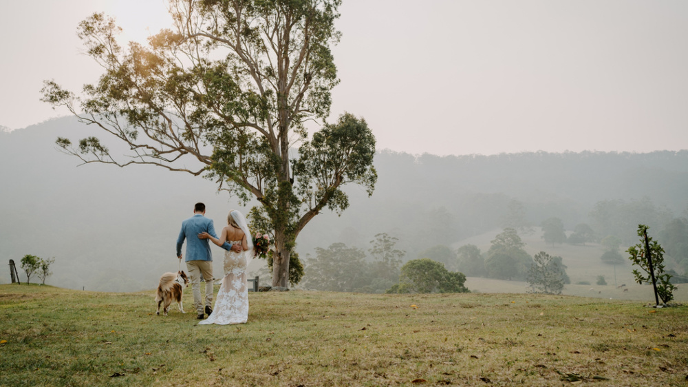 Australian Micro-wedding In The Hinterland Countryside