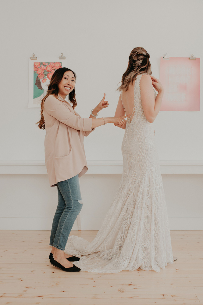 8 Things Every Bride Should Know Before Shopping For Her Wedding Gown
