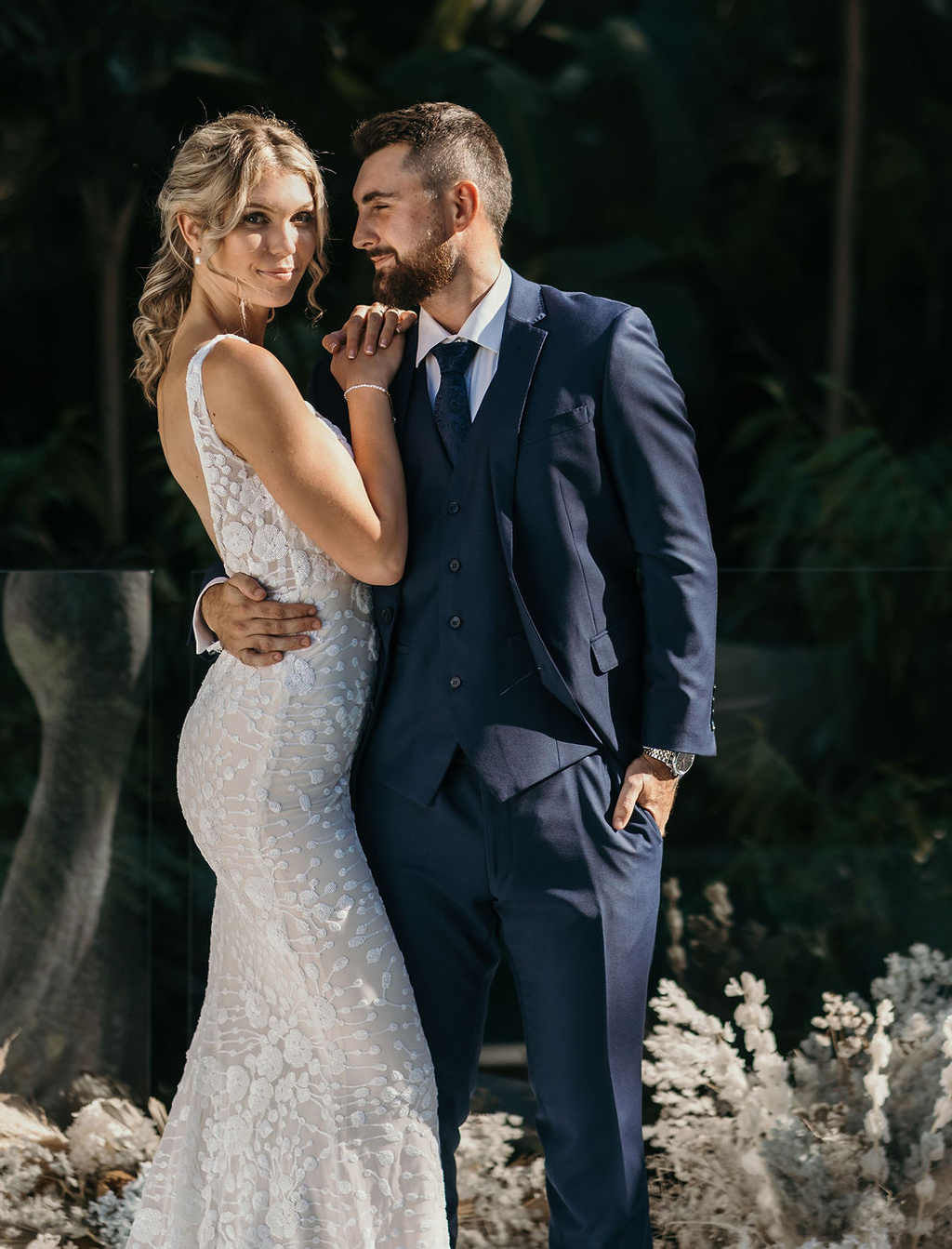 A Dreamy Poolside Elopement