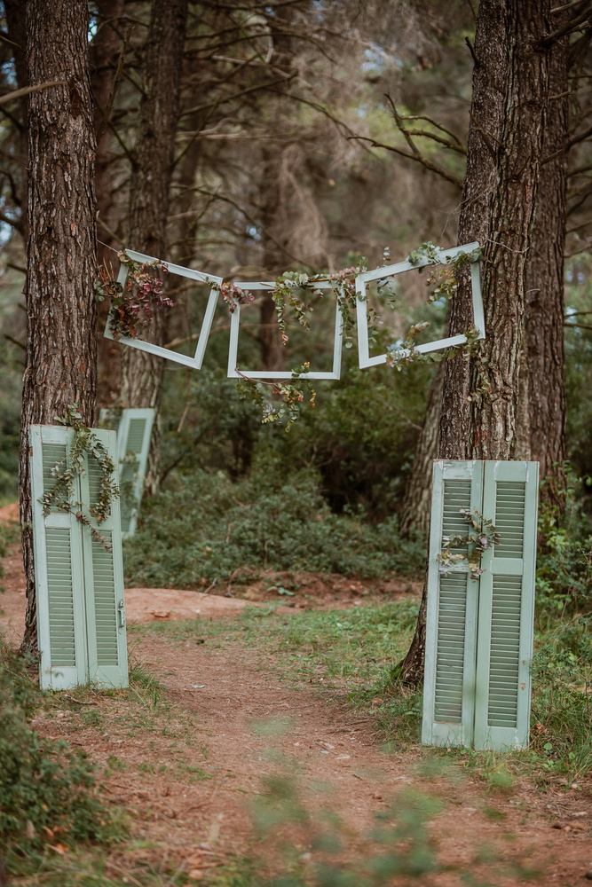 Inspirational Wedding Ideas | You’ll Love This Hidden Forest Wedding