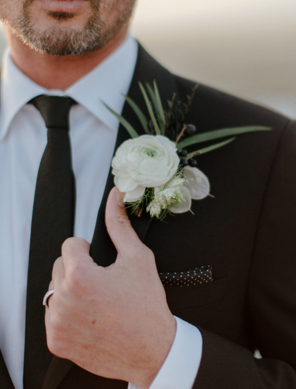 How To Elope In La: With A Beautiful Cake + An Amazing View