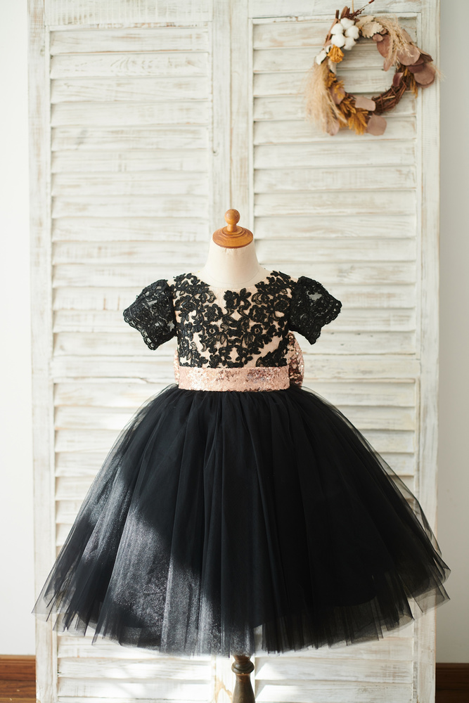 Can Flower Girl Wear Black Dress At The Wedding?
