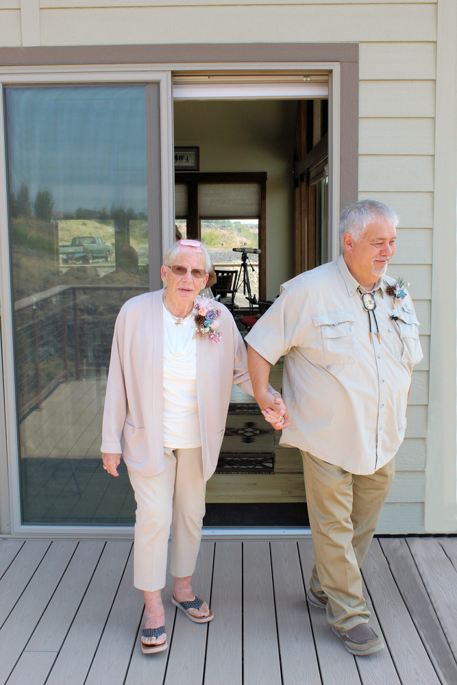 Rural Hill Top Wedding Melba Idaho