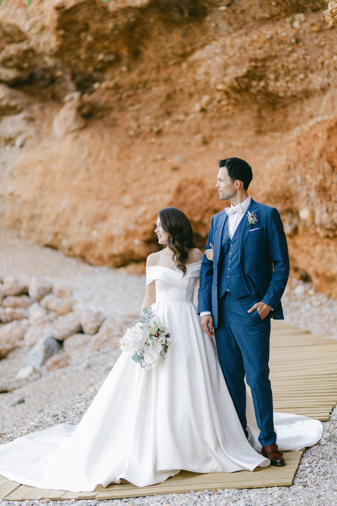 A Dreamy Celebration At Athens Island Riviera