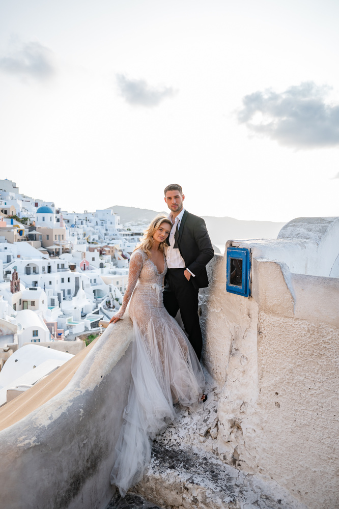 A Luxury 3 Day Santorini Wedding