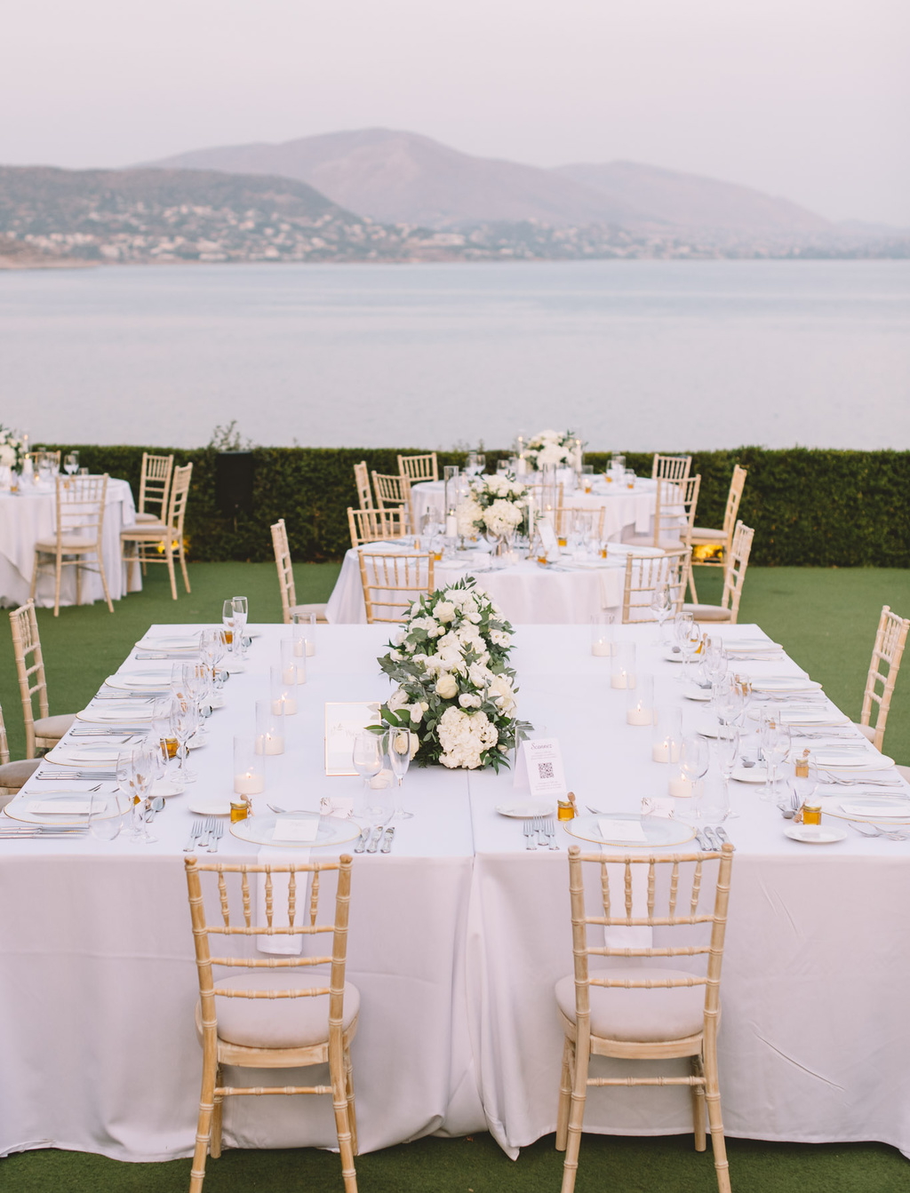 Minimal Elegant Wedding At The Athenian Riviera