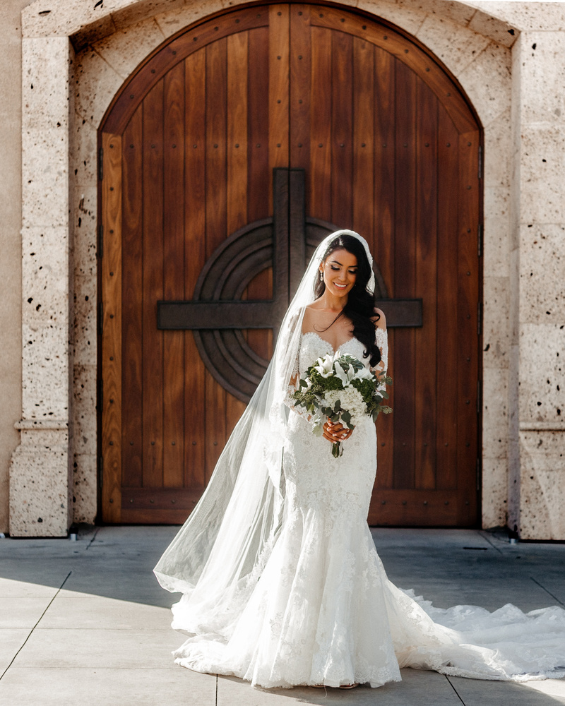 Stunning Mermaid Wedding Dresses Under $300