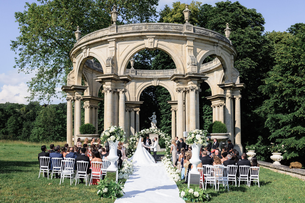5 Questions To Ask Your Paris Wedding Celebrant