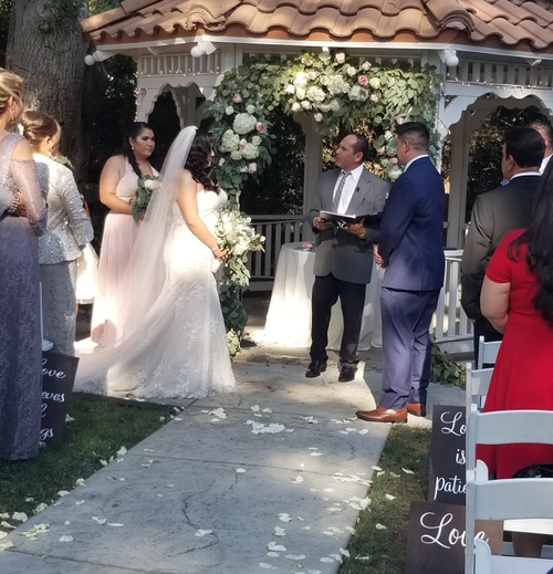 Wedding Officiator. I Can Officiate Your Wedding, Non - Denominational. You Chose Your Place Of Venue.