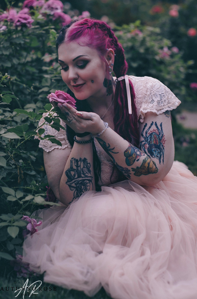 Heather And Zach's Intimate Rose Garden Elopement