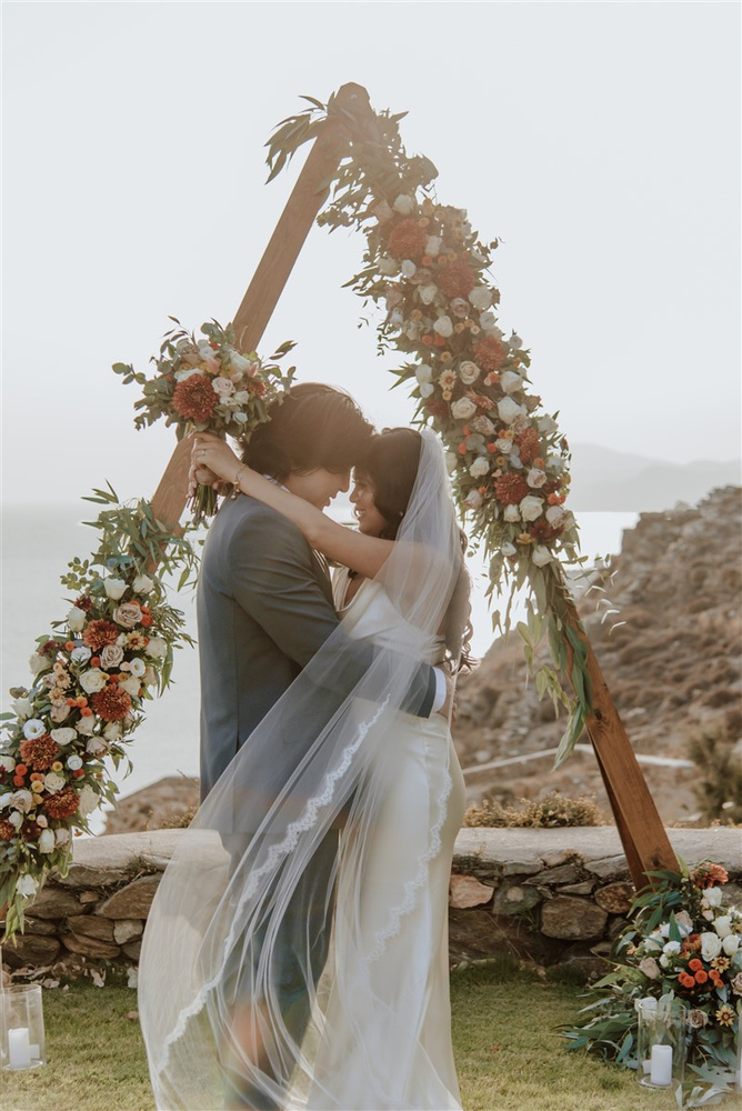 Elegant Wedding In Ios