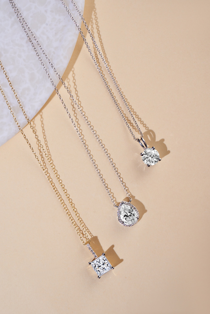 Elegant Diamond Pendants For All Your Attires!