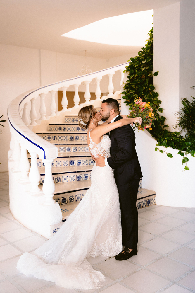 Colourful And Chic Wedding Of Irina And Estevan In Los Cabos, Mexico