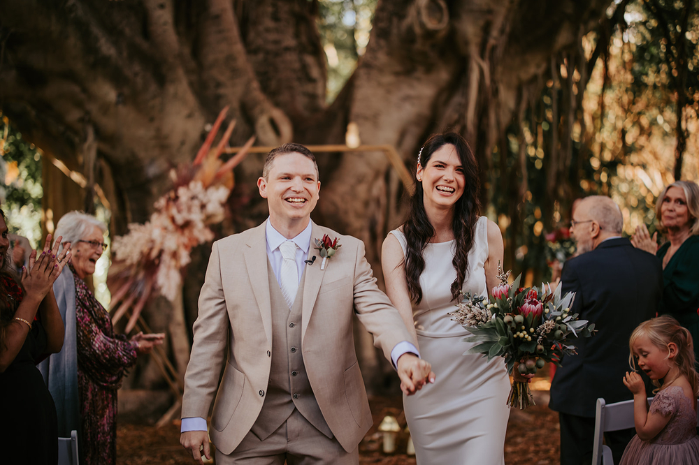 Dreamy Wedding In Brisbane City Beneath A Fig Tree