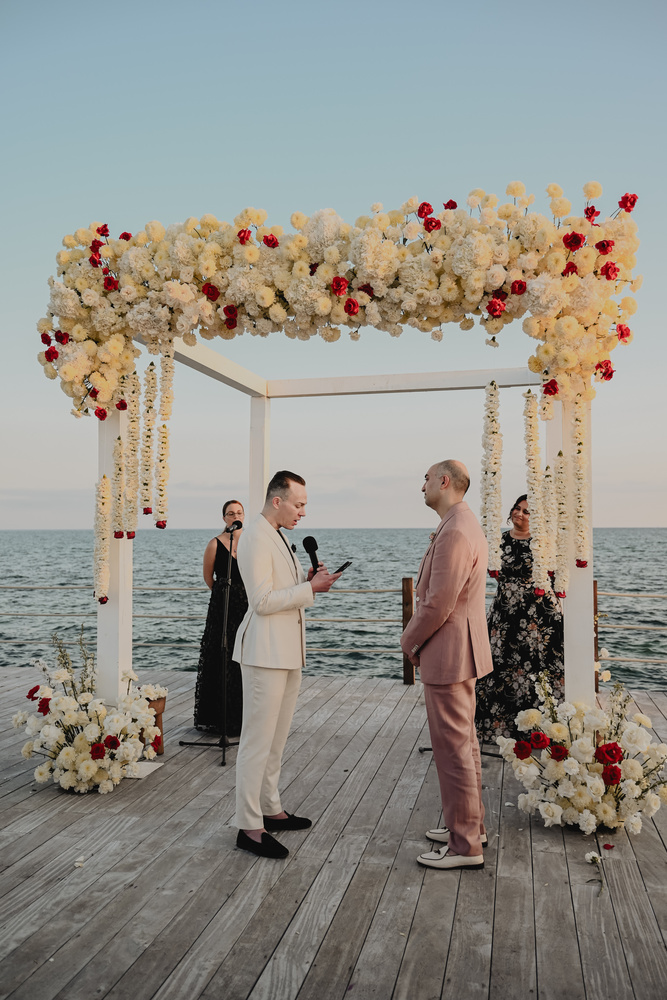 Bold Elegance Meets Sacred Symbolism: Stephen & Anup’s Stylish Celebration From Edition Pier To St. Regis Kanai