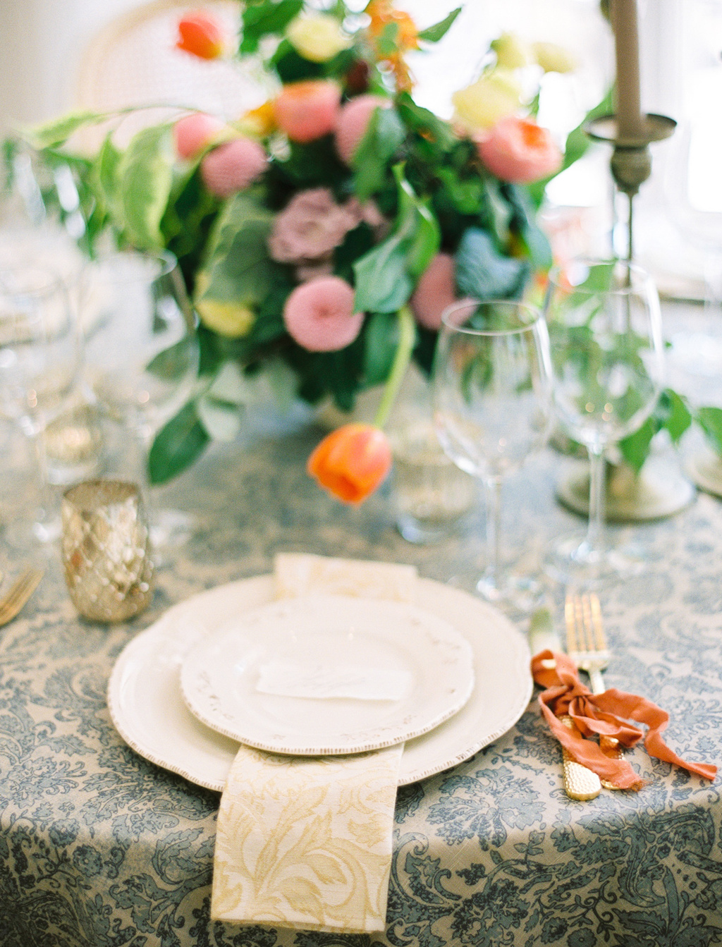 Vibrant Tones Elegant Wedding Inspiration