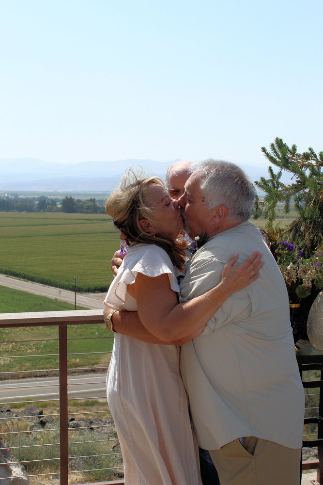Rural Hill Top Wedding Melba Idaho