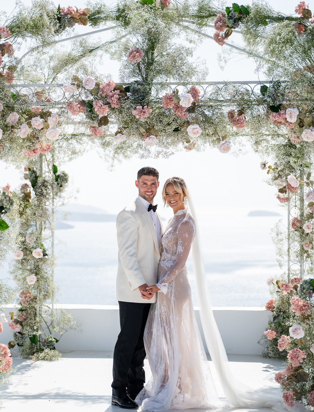 A Luxury 3 Day Santorini Wedding