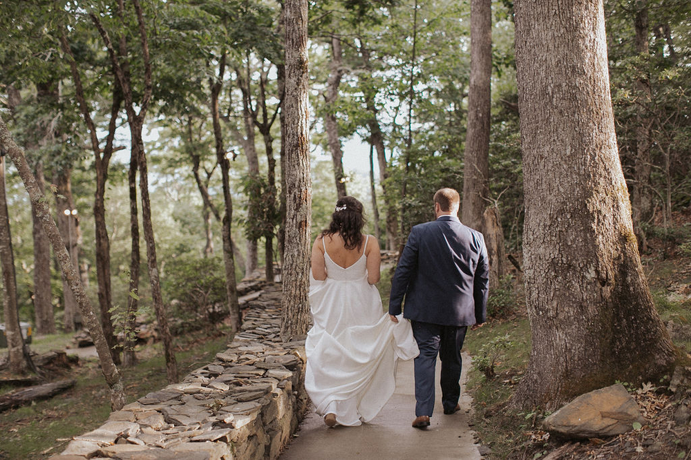 What Makes A Wedding Ceremony Feel Meaningful (the Stuff People Actually Remember)
