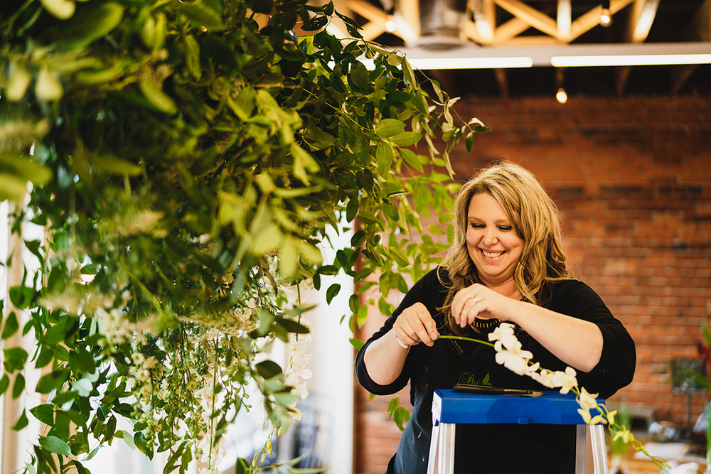 How To Tip Your Wedding Vendors (aka Your Dream Team!)