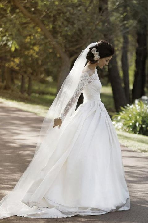 Best Satin Wedding Dresses For The Modern Bride