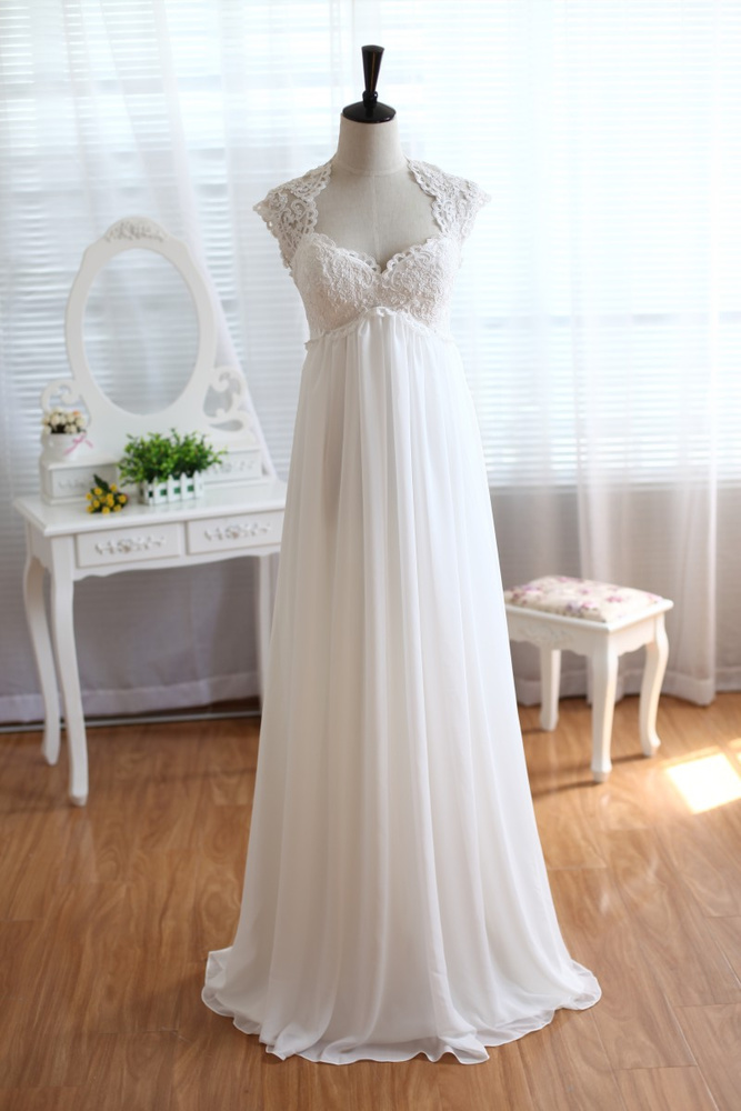 10 Stunning Sweetheart Neckline Wedding Dresses You'll Love