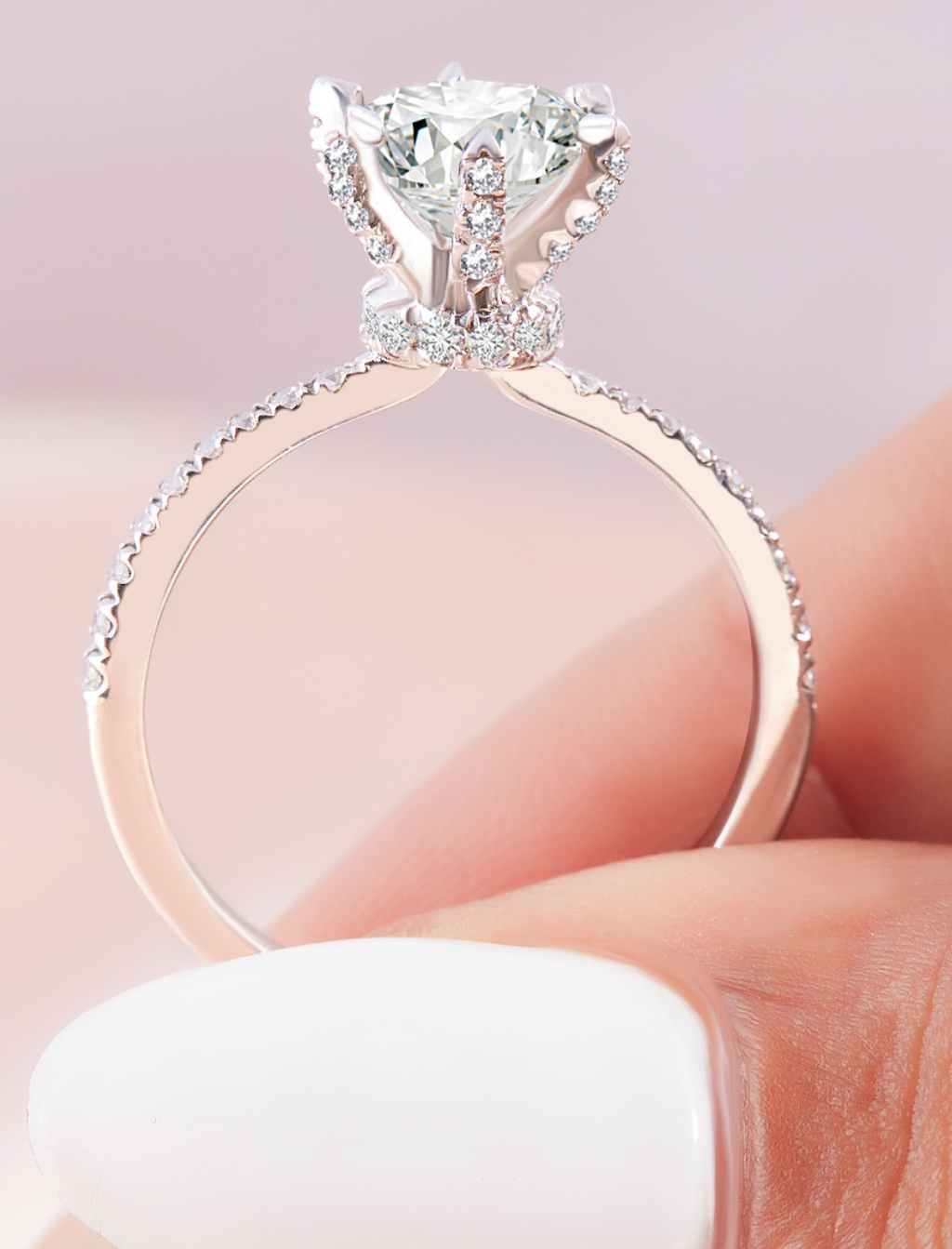 The Forever Classics–brilliant Round Shaped Engagement Ring Guide