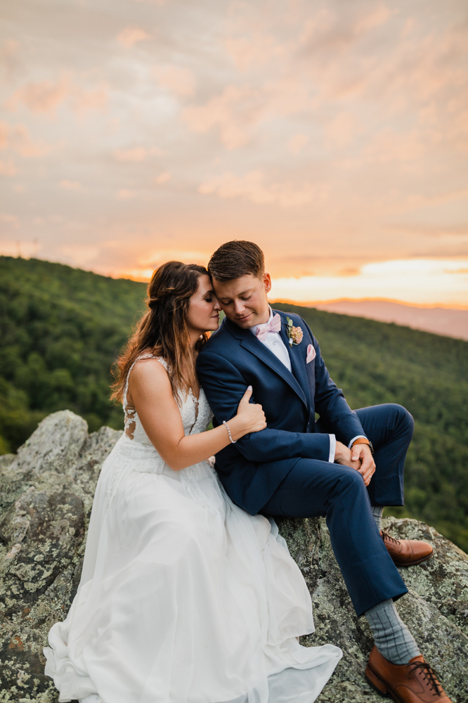 Ways To Keep Guests Engaged During Your Wedding Reception
