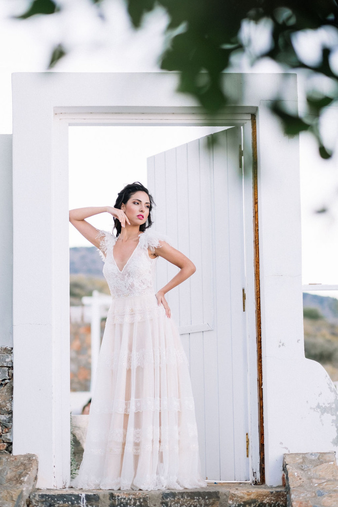 Ethereal Bridal Shoot In A White Villa In Crete