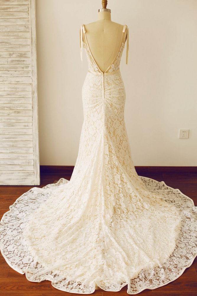 10 Stunning Bohemian Wedding Dresses Under $250