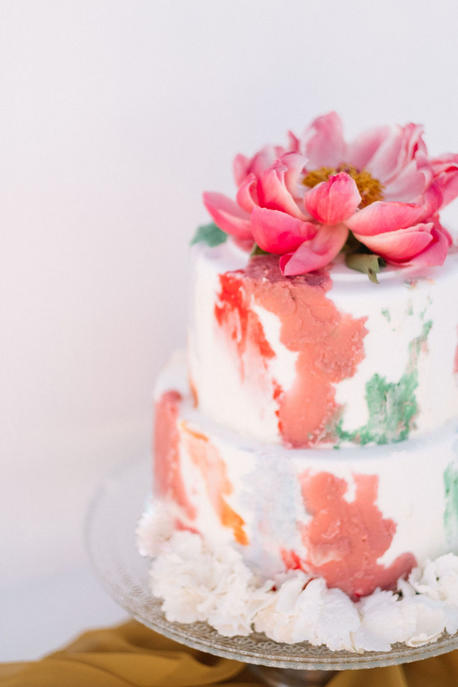 Ethereal Bridal Shoot In A White Villa In Crete