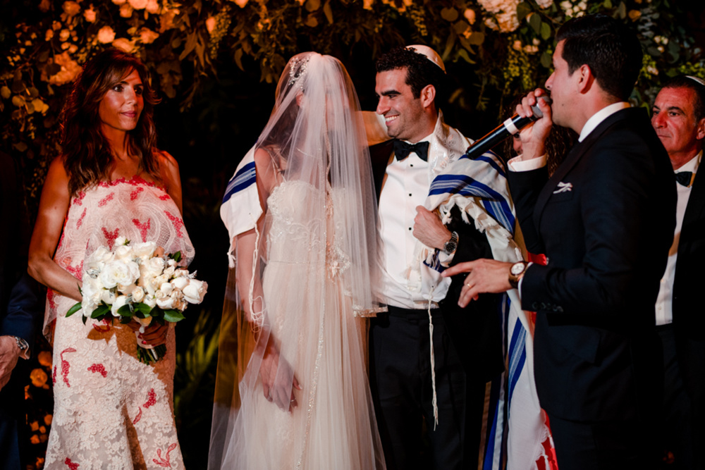 Jewish Couple Delight Us With A Mexican Style Wedding