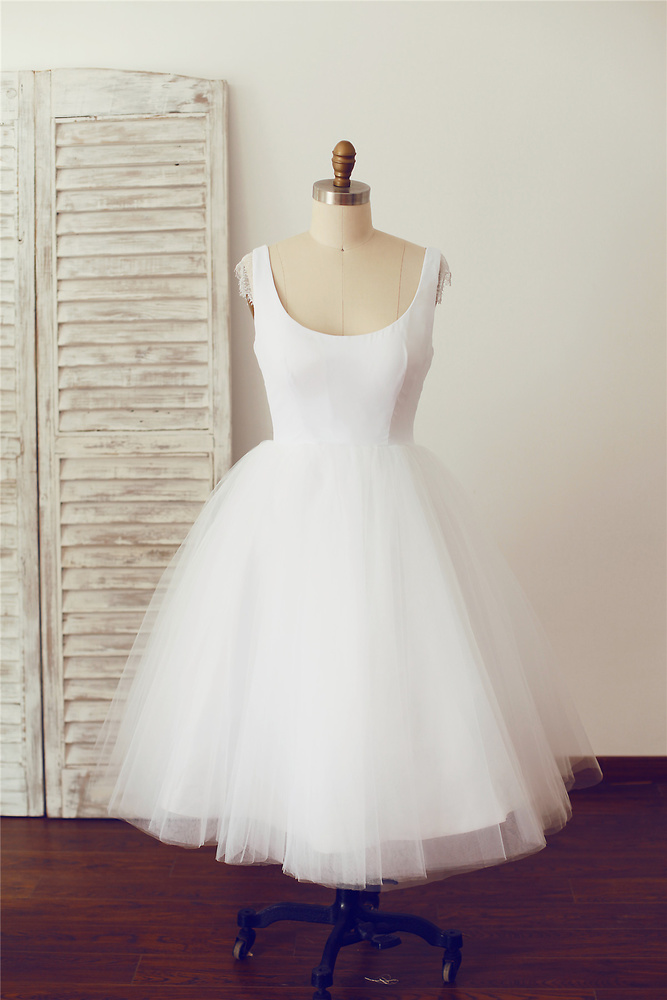 The Best Wedding Dresses For A City Hall Wedding