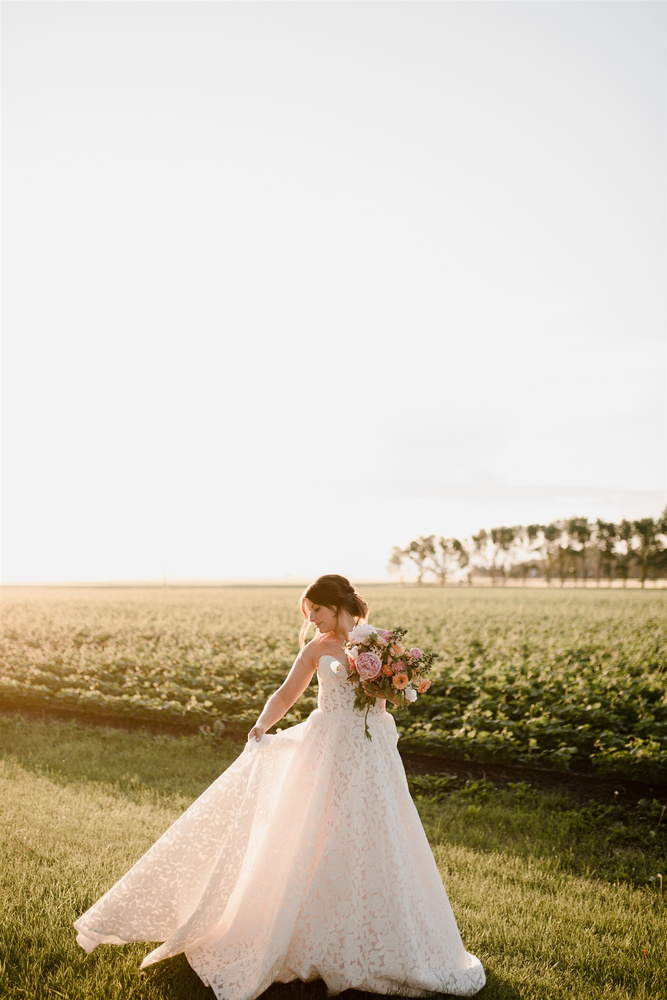 Earthy And Fresh Early Summer Barn Wedding